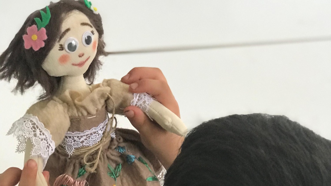 Yunanistan-Türkiye İş Birliğiyle Renkli Bir eTwinning Serüveni: Dreamy Puppet